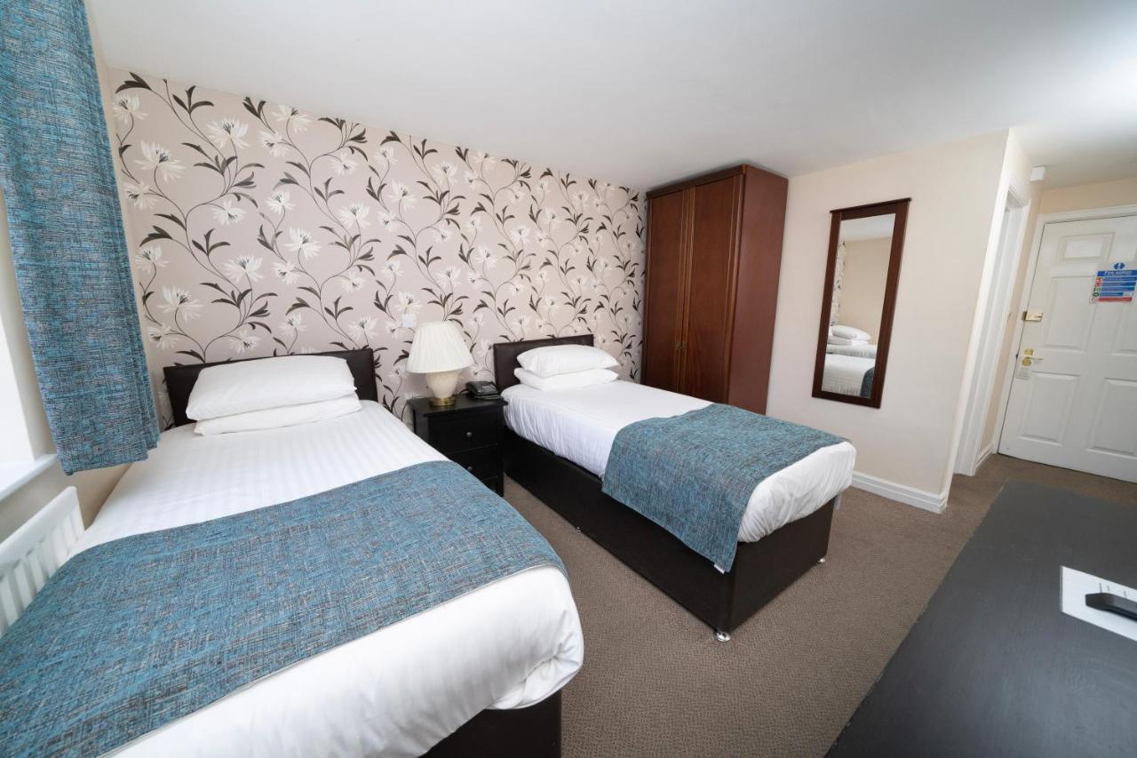 The Angel Hotel 3*